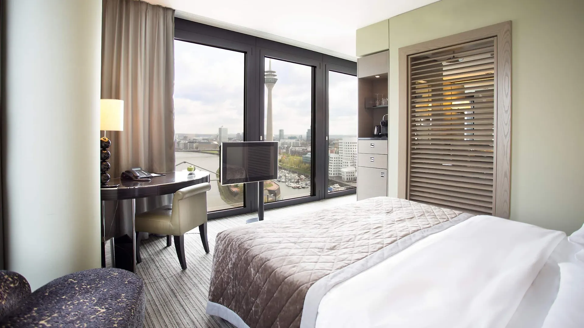 Hyatt Regency Dusseldorf Hotel