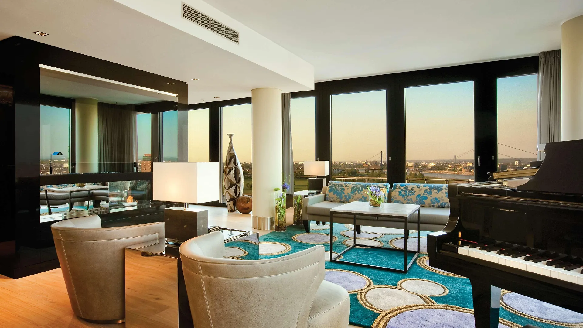 Hyatt Regency Dusseldorf Hotel