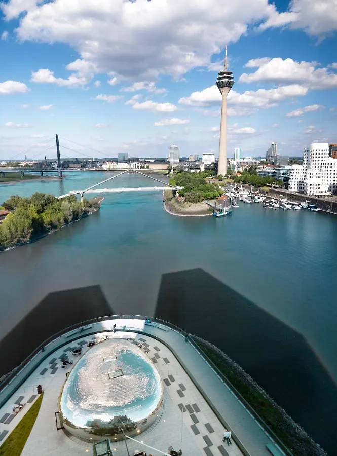 *****  Hyatt Regency Dusseldorf Hotel Germany