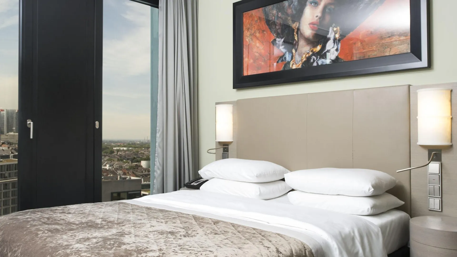 Hyatt Regency Dusseldorf Hotel