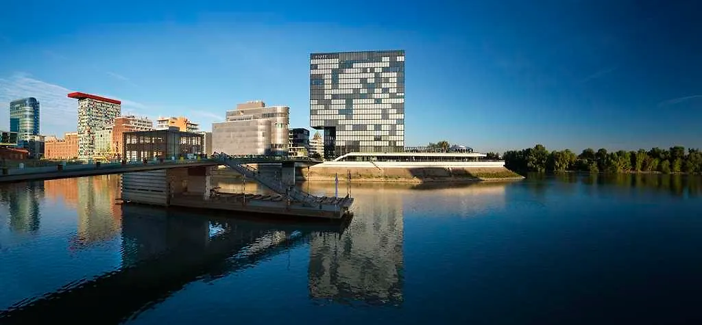 Hyatt Regency Dusseldorf Hotel