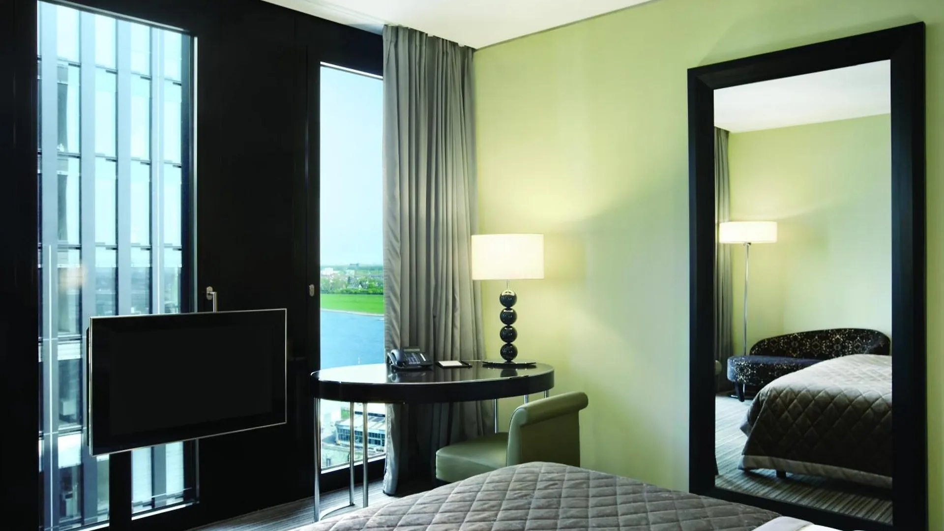 Hyatt Regency Dusseldorf Hotel