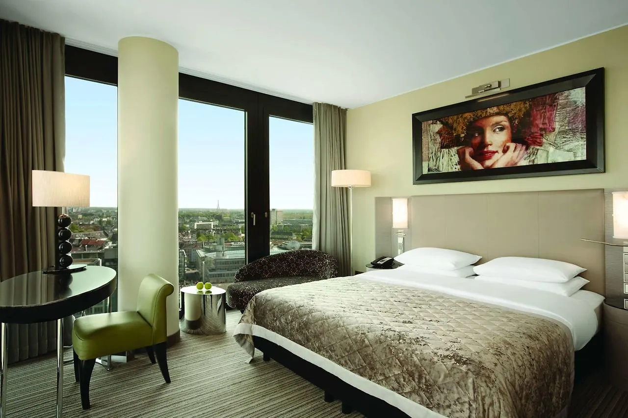 *****  Hyatt Regency Dusseldorf Hotel Germany